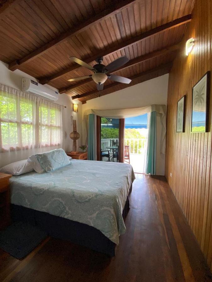 The Isabela Beach House Puerto Villamil Zewnętrze zdjęcie