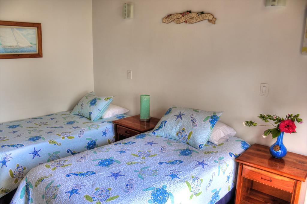 The Isabela Beach House Puerto Villamil Zewnętrze zdjęcie