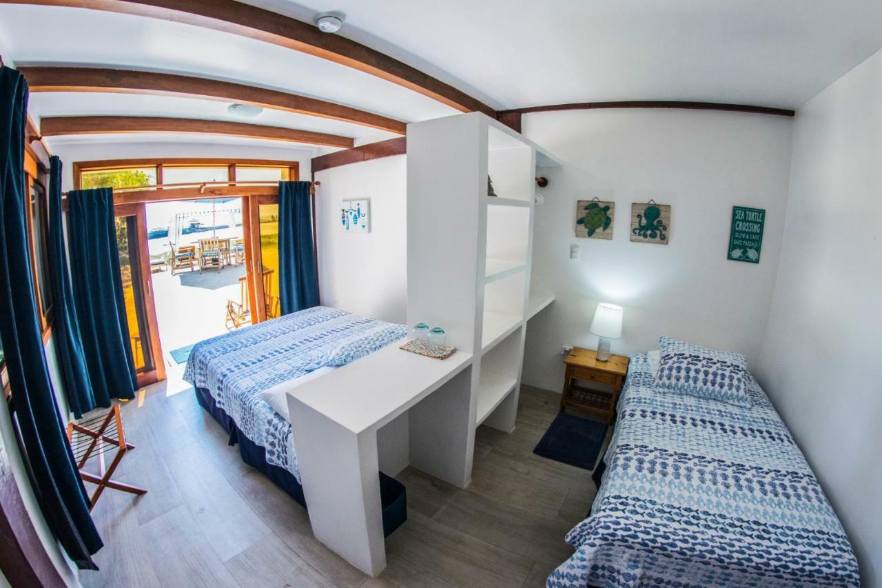 The Isabela Beach House Puerto Villamil Zewnętrze zdjęcie