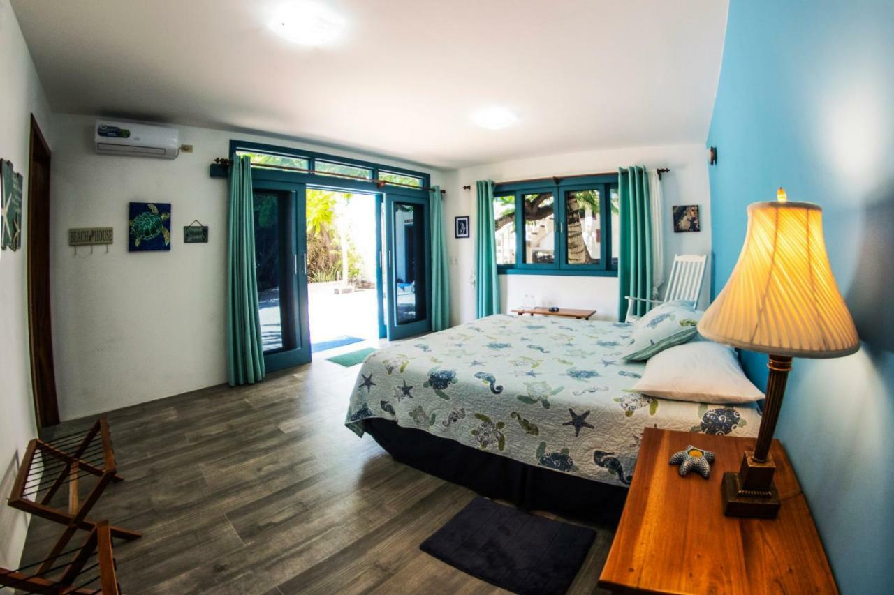 The Isabela Beach House Puerto Villamil Zewnętrze zdjęcie